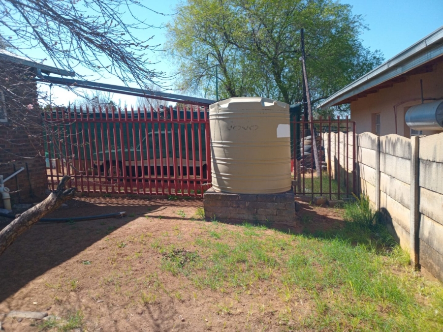 7 Bedroom Property for Sale in Bloemhof North West